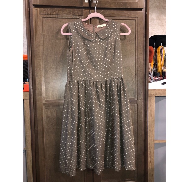 Dress - Picture 2 of 7